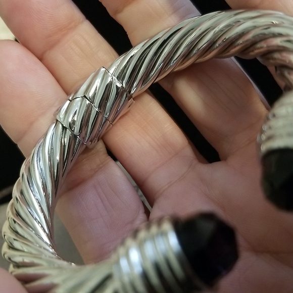 Authentic David Yurman 10mm Cable Bracelet - Picture 9 of 17